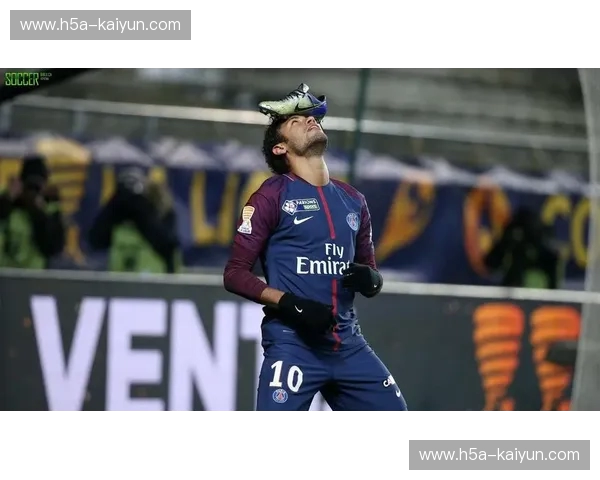 飓风之怒对决百年豪门：巴拉竞与桑托斯的绿茵恩怨与宿命之战